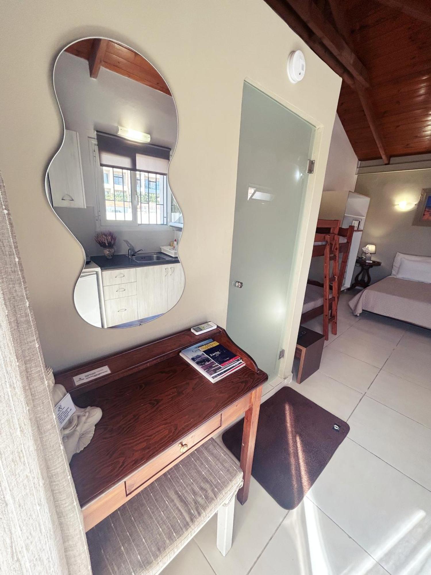 Pedro Navarino Vii Apartment Laganas